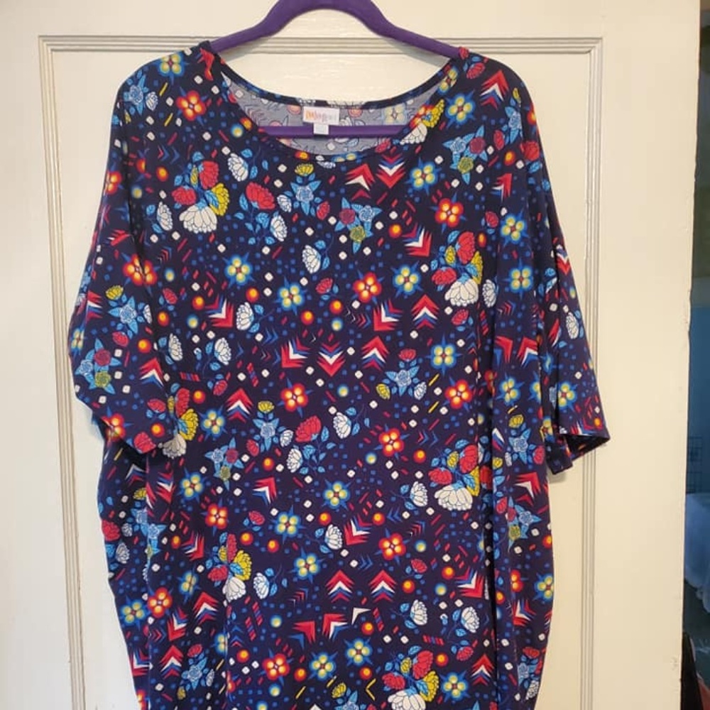 LuLaRoe Irma Tunic Top